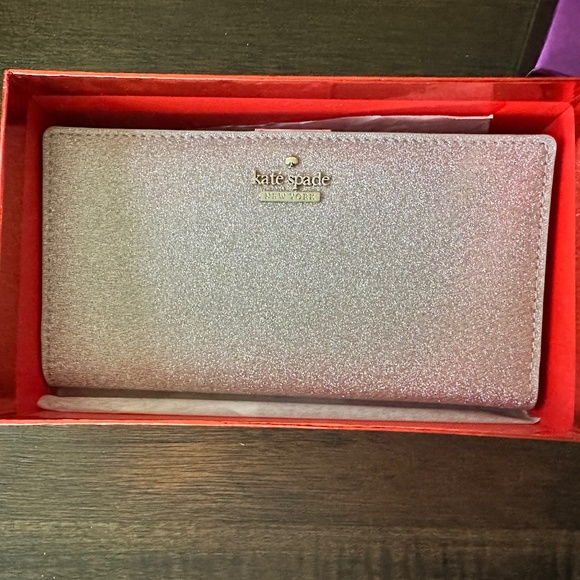 Kate Spade New York Burgess Court Stacy Wallet - Picture 1 of 11